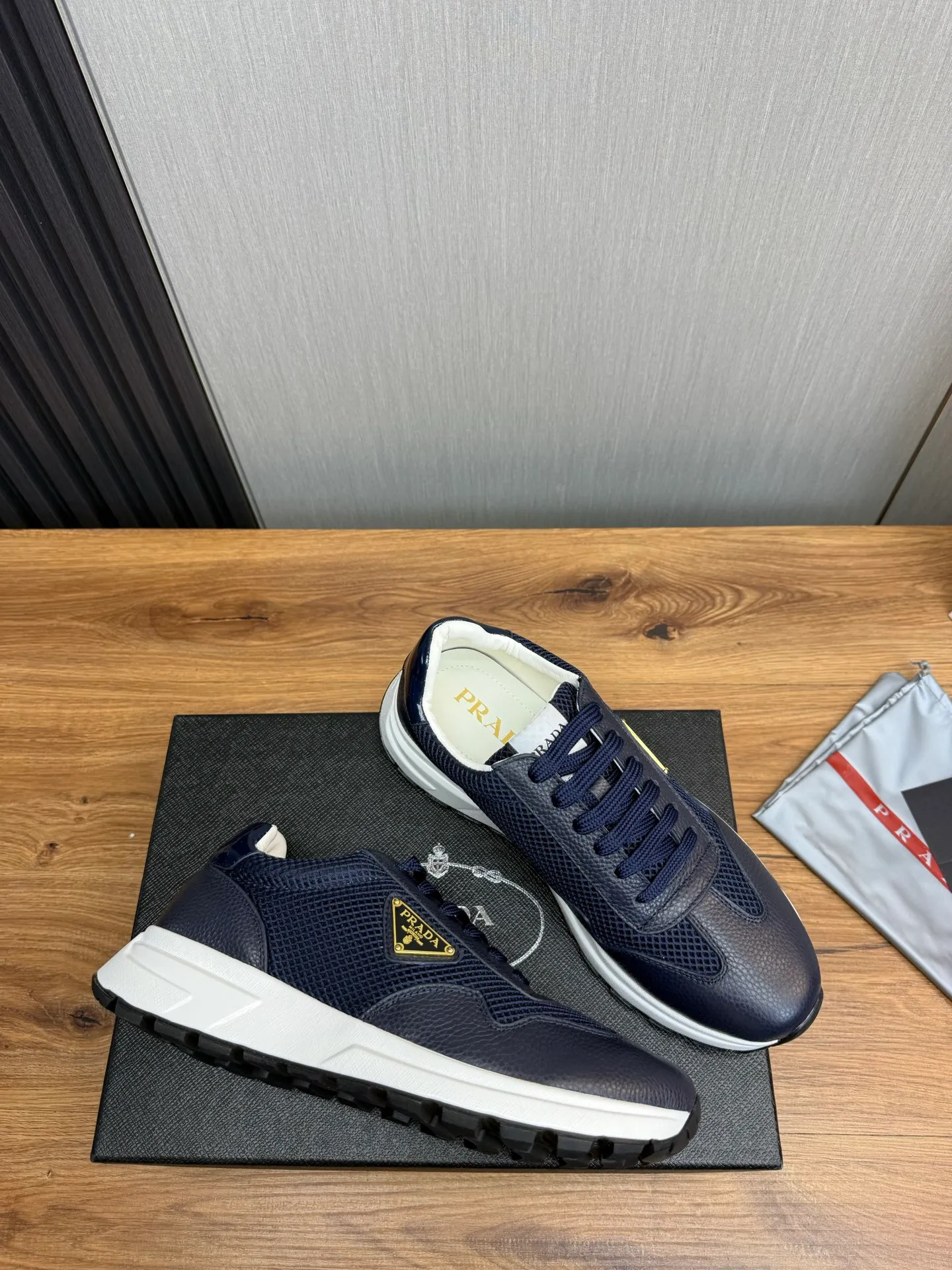Men's shoes 💰780💰 [PRADA] Men's shoes are popular in the counter, official website synchronization, 1 high-quality shipment ✔️Original cowhide stitching breathable mesh + cowhide lining, 1🆚1 replica, original original bottom, 38-45 (38.45 custom-made, non-refundable)